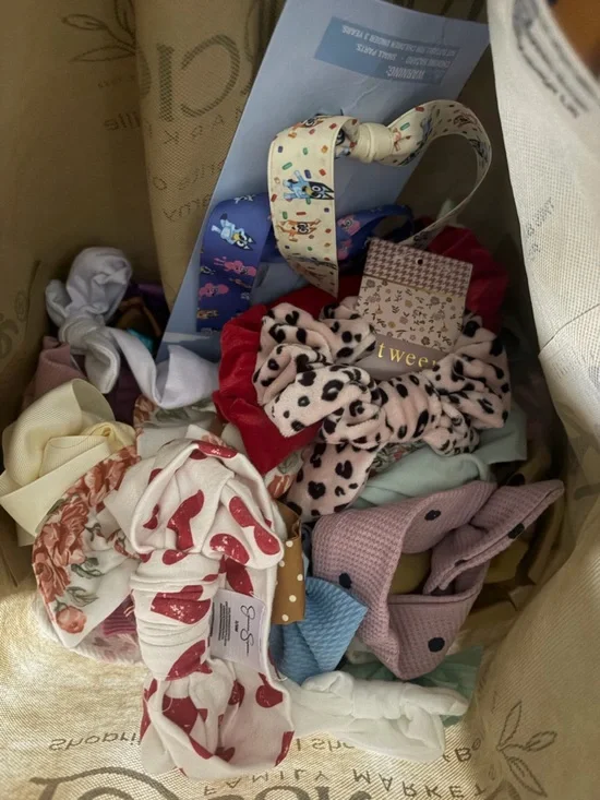 Kids Multicolor Hair Scrunchie & Bow Set - Picture 3 of 3